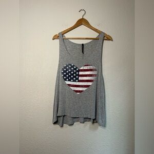 Boutique Triumph Flag Heart Grey Oversized Tank Top Size Small